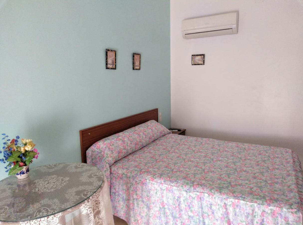Pension Larra Mairena De Alcor Dış mekan fotoğraf