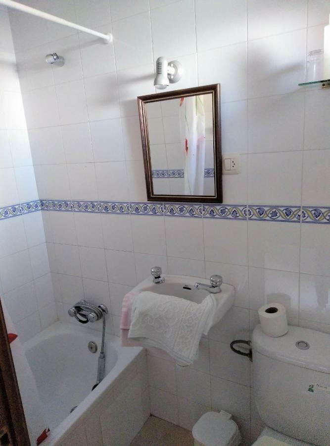 Pension Larra Mairena De Alcor Dış mekan fotoğraf