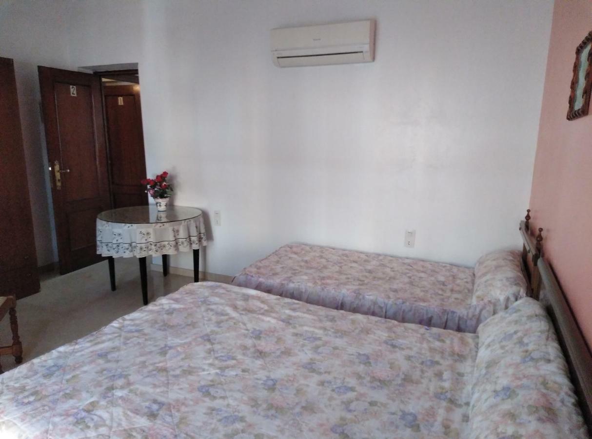 Pension Larra Mairena De Alcor Dış mekan fotoğraf