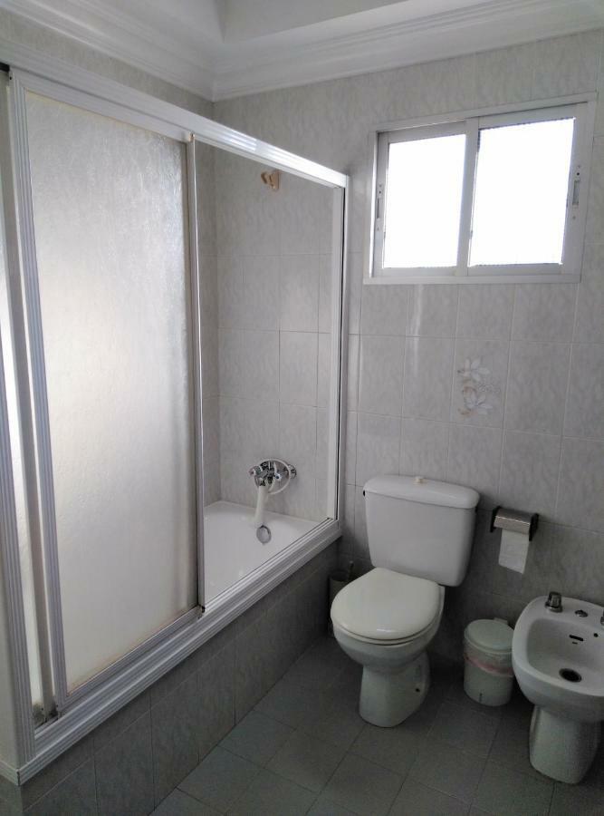 Pension Larra Mairena De Alcor Dış mekan fotoğraf