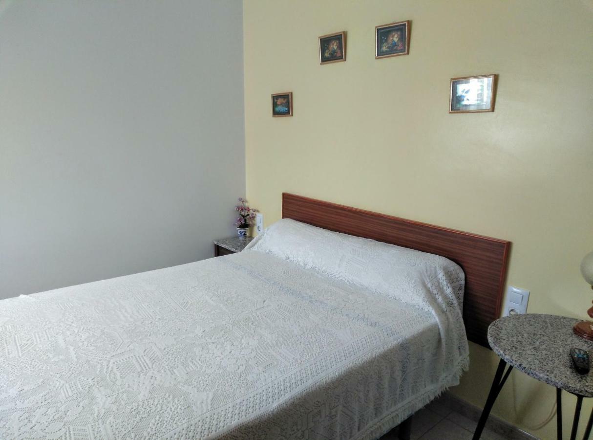 Pension Larra Mairena De Alcor Dış mekan fotoğraf